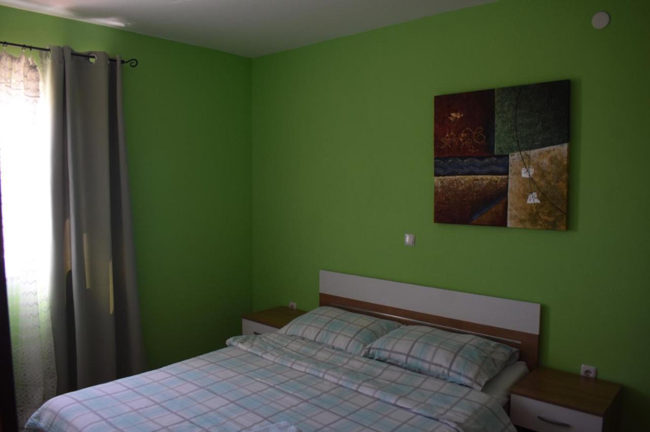 Apartmani Tomljenovic Senj  Esterno foto
