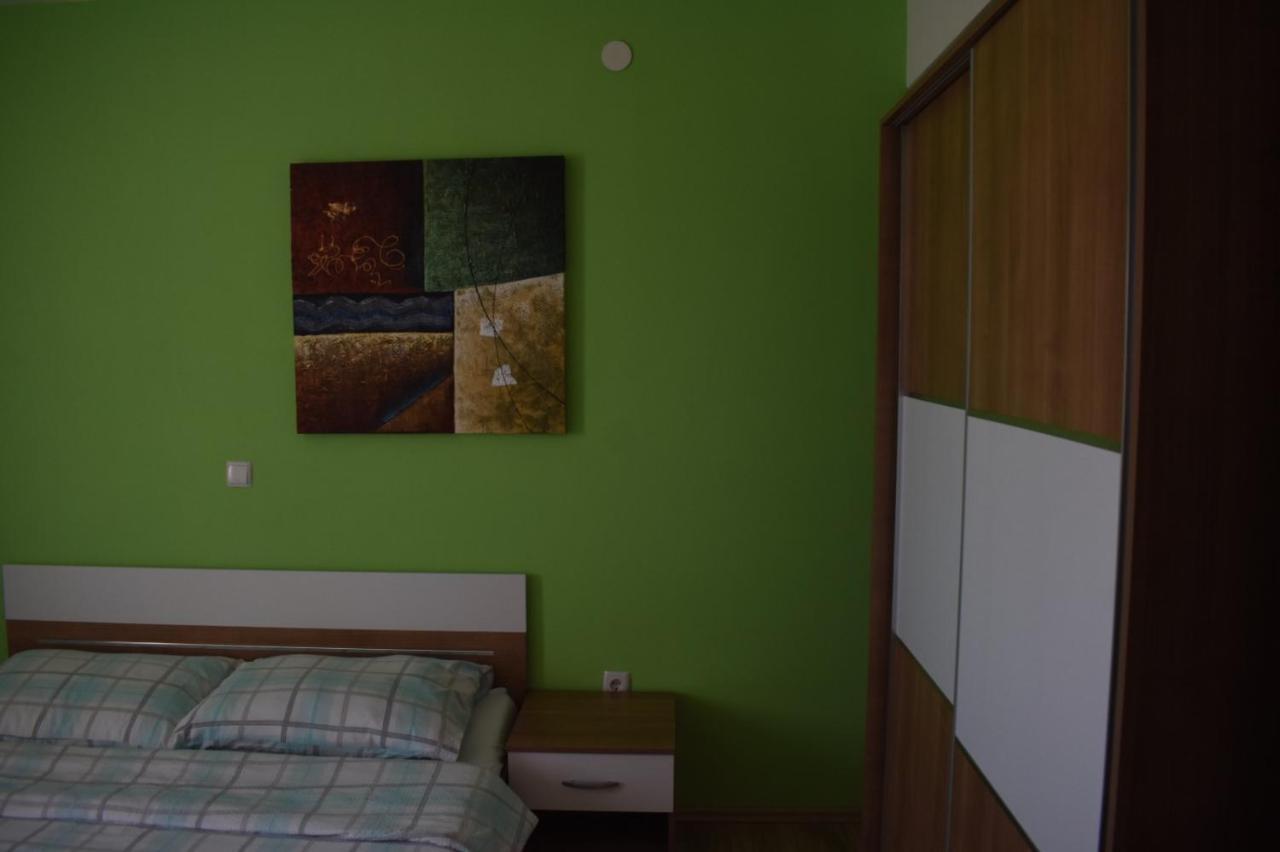 Apartmani Tomljenovic Senj  Esterno foto